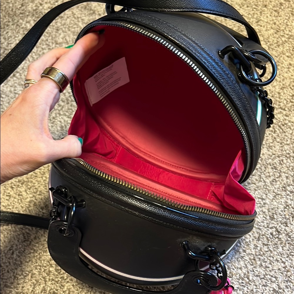 Betsey Johnson Black Basketball crossbody - Picture 3 of 5